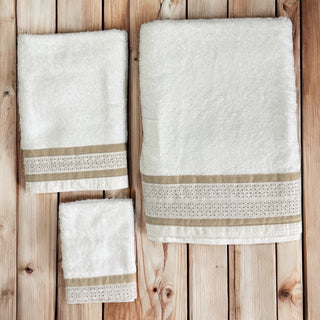 Linen & Lace Towel Set